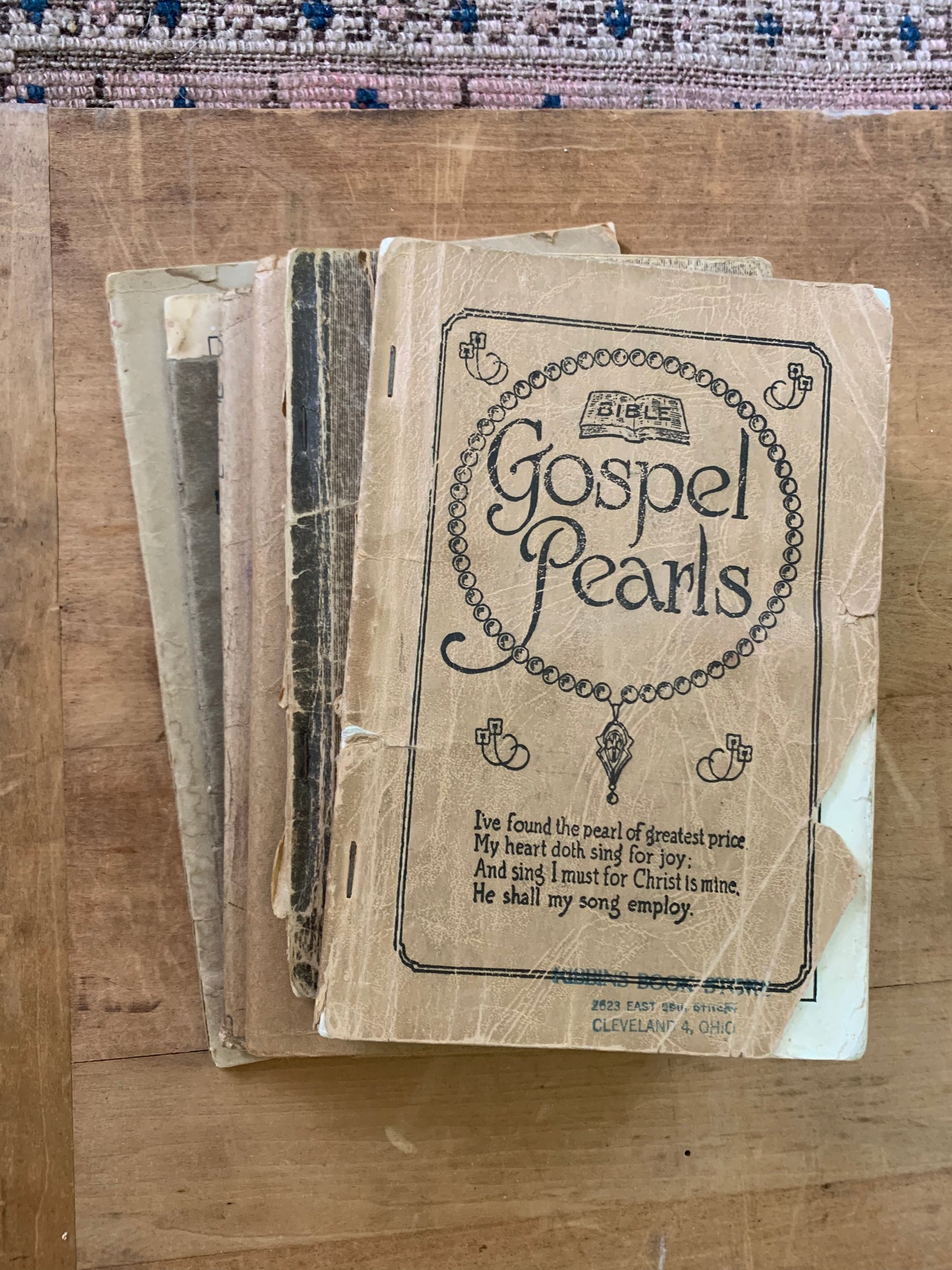 Vintage neutral paperback book lot