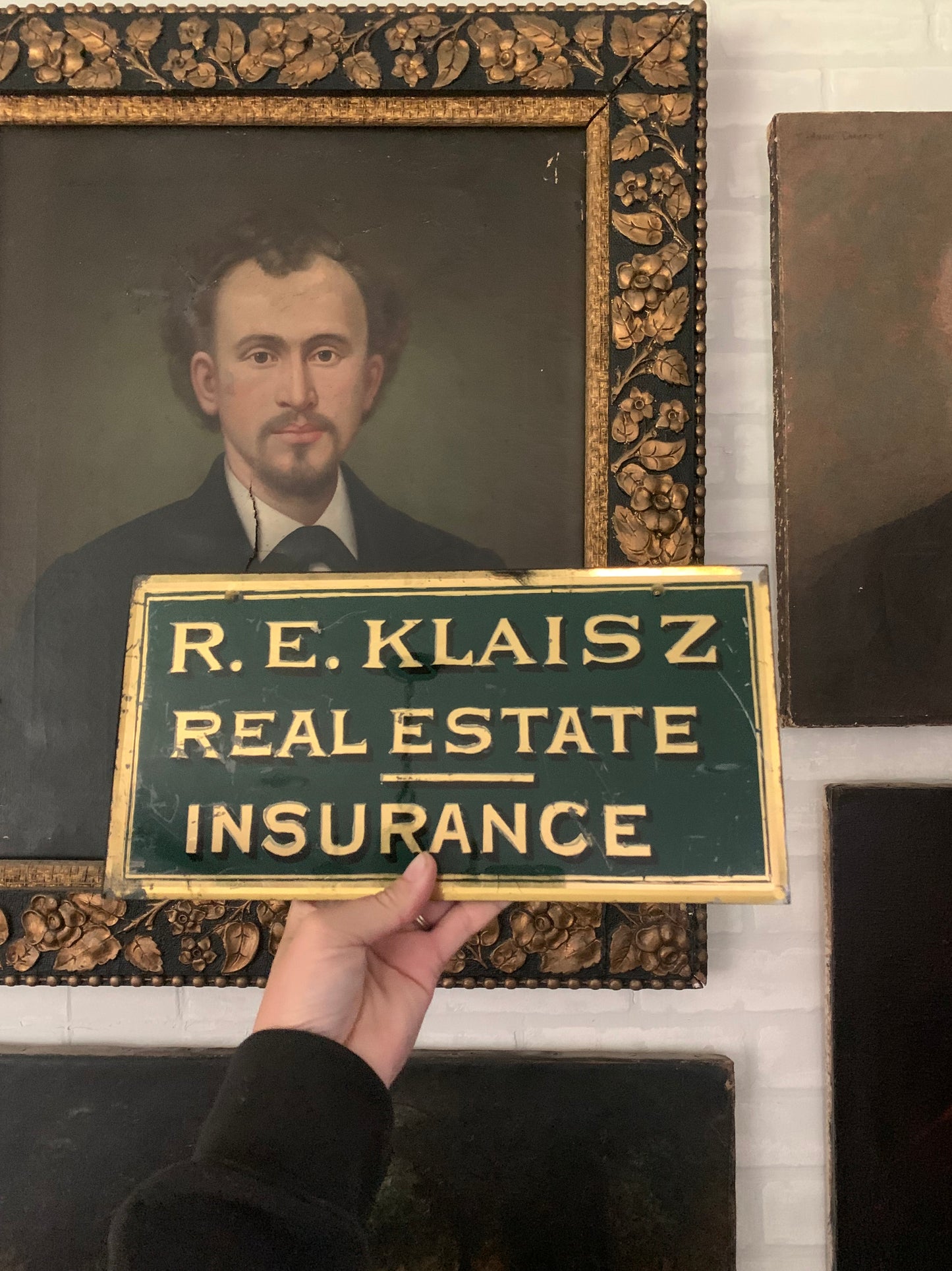 Antique painted glass trade sign| green & gilt