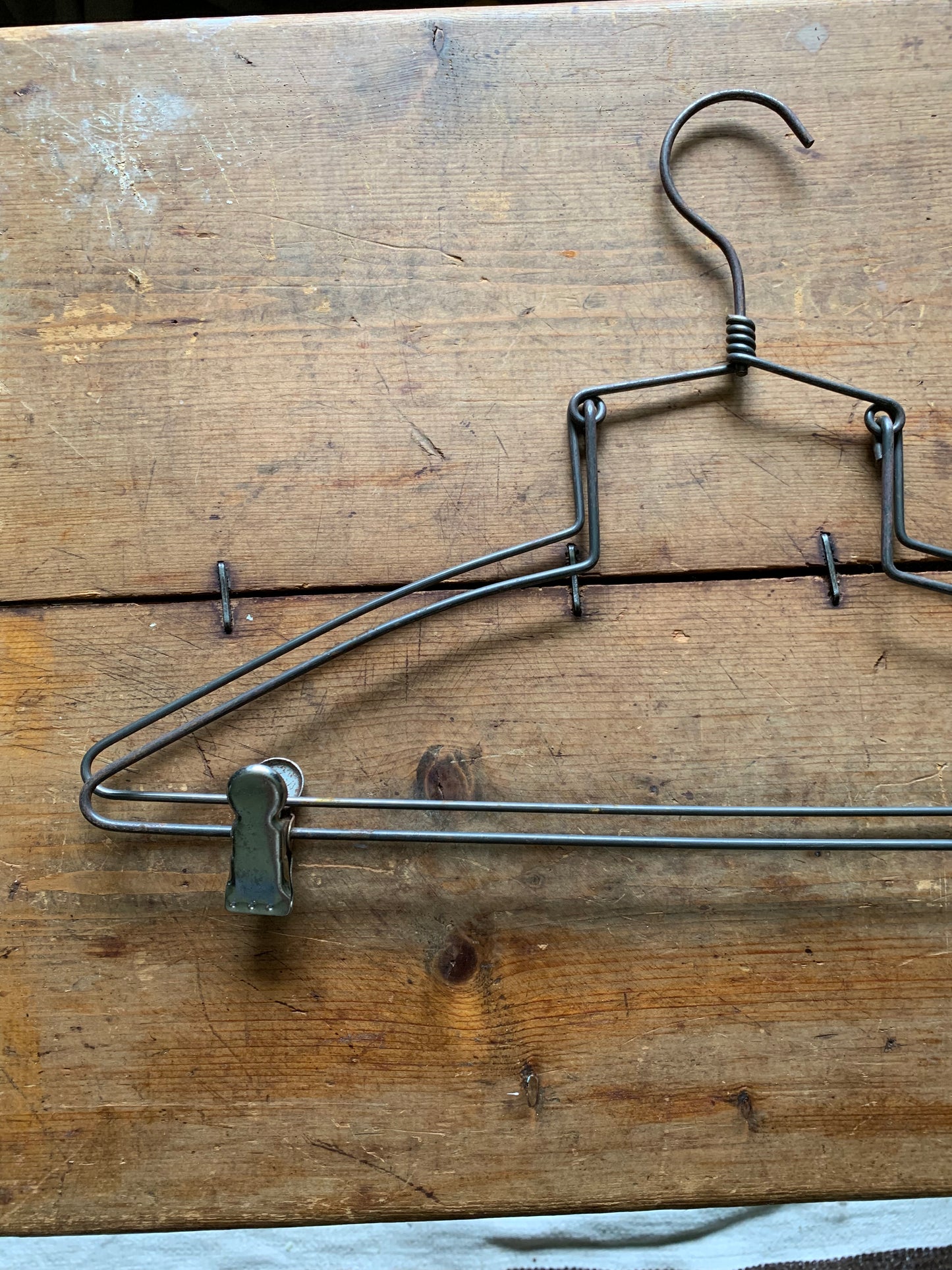 Vintage metal hanger set of 2