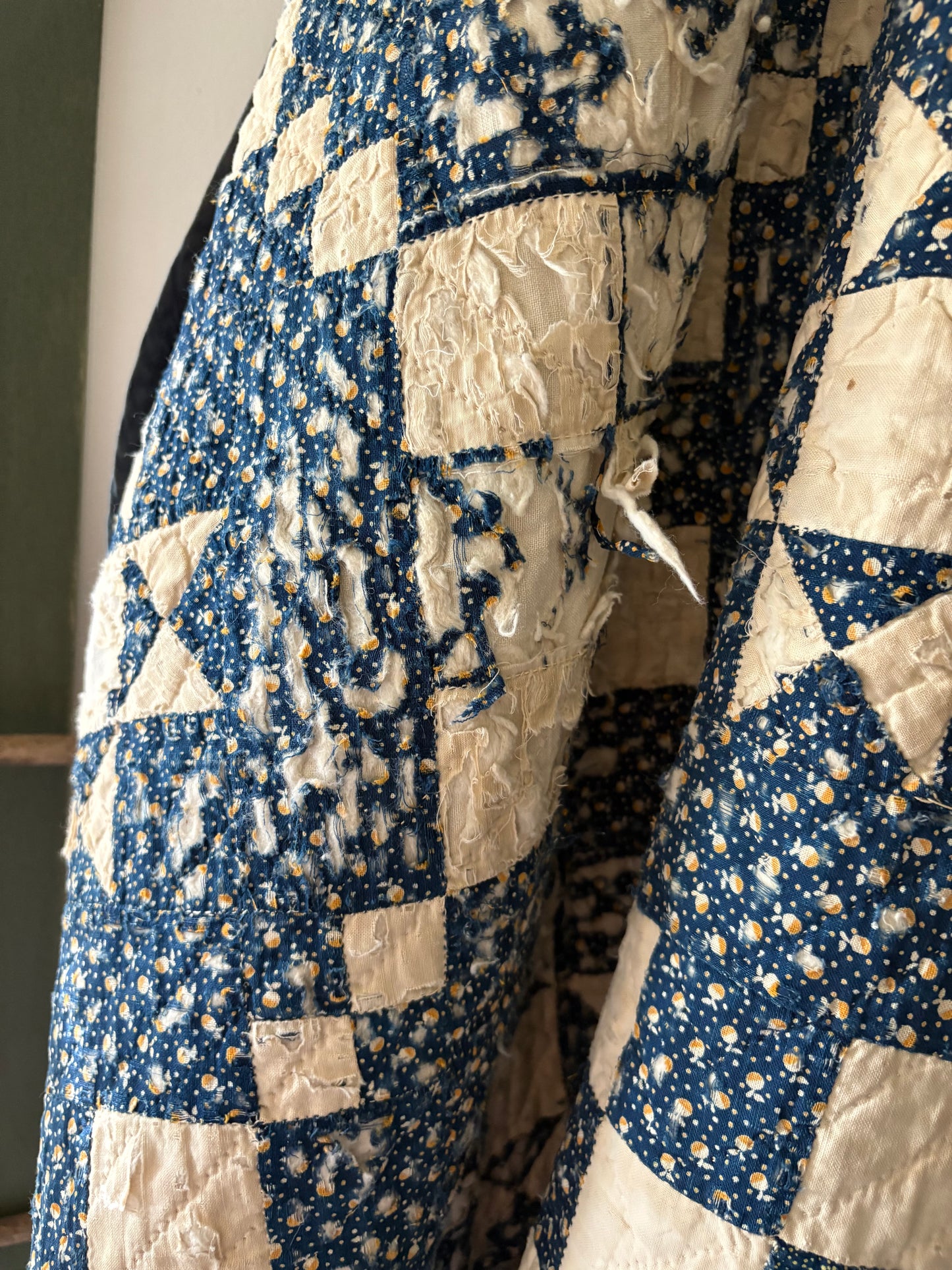Early Antique star pattern quilt | indigo blue