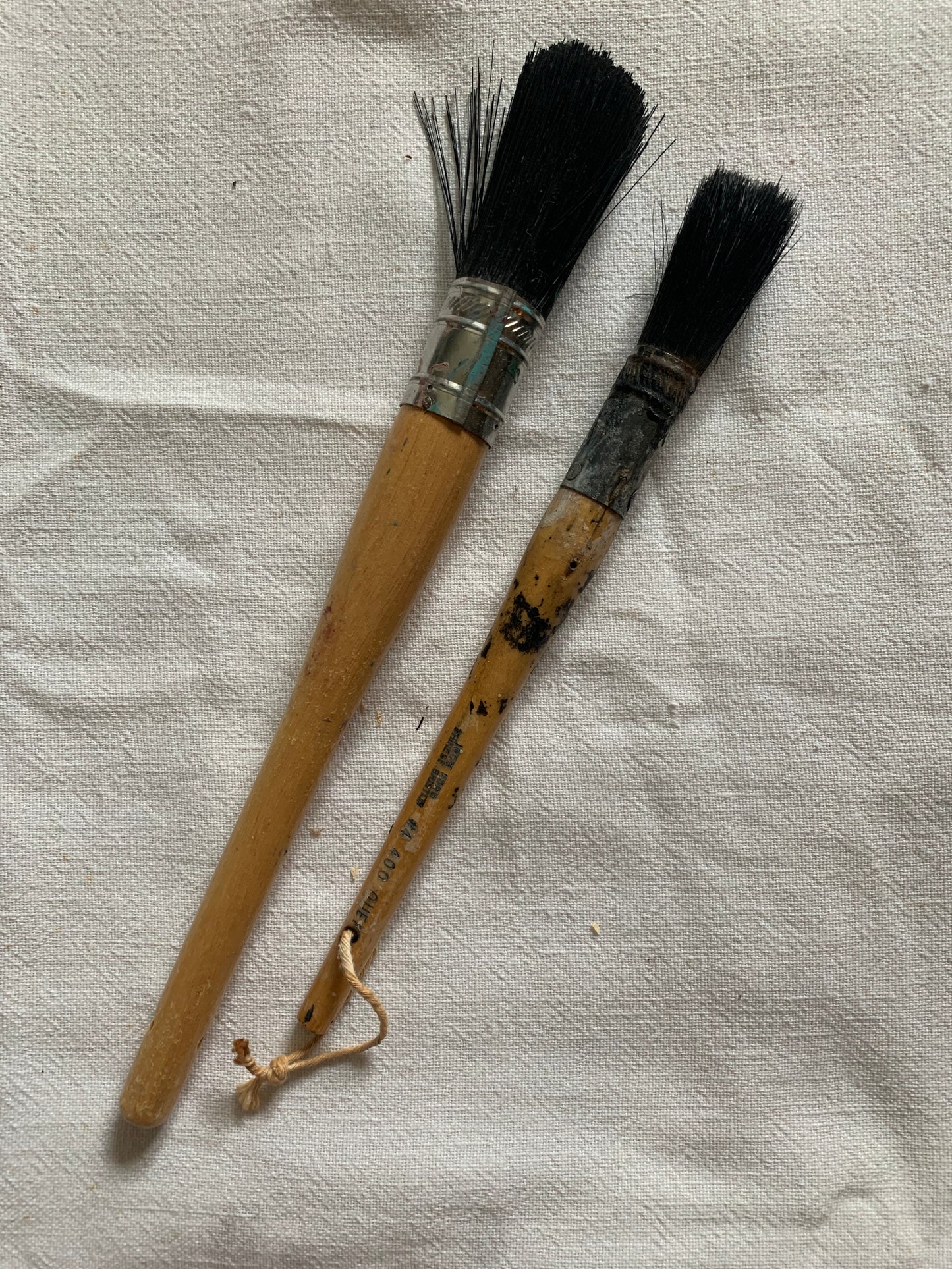 Vintage chunky paint brush set