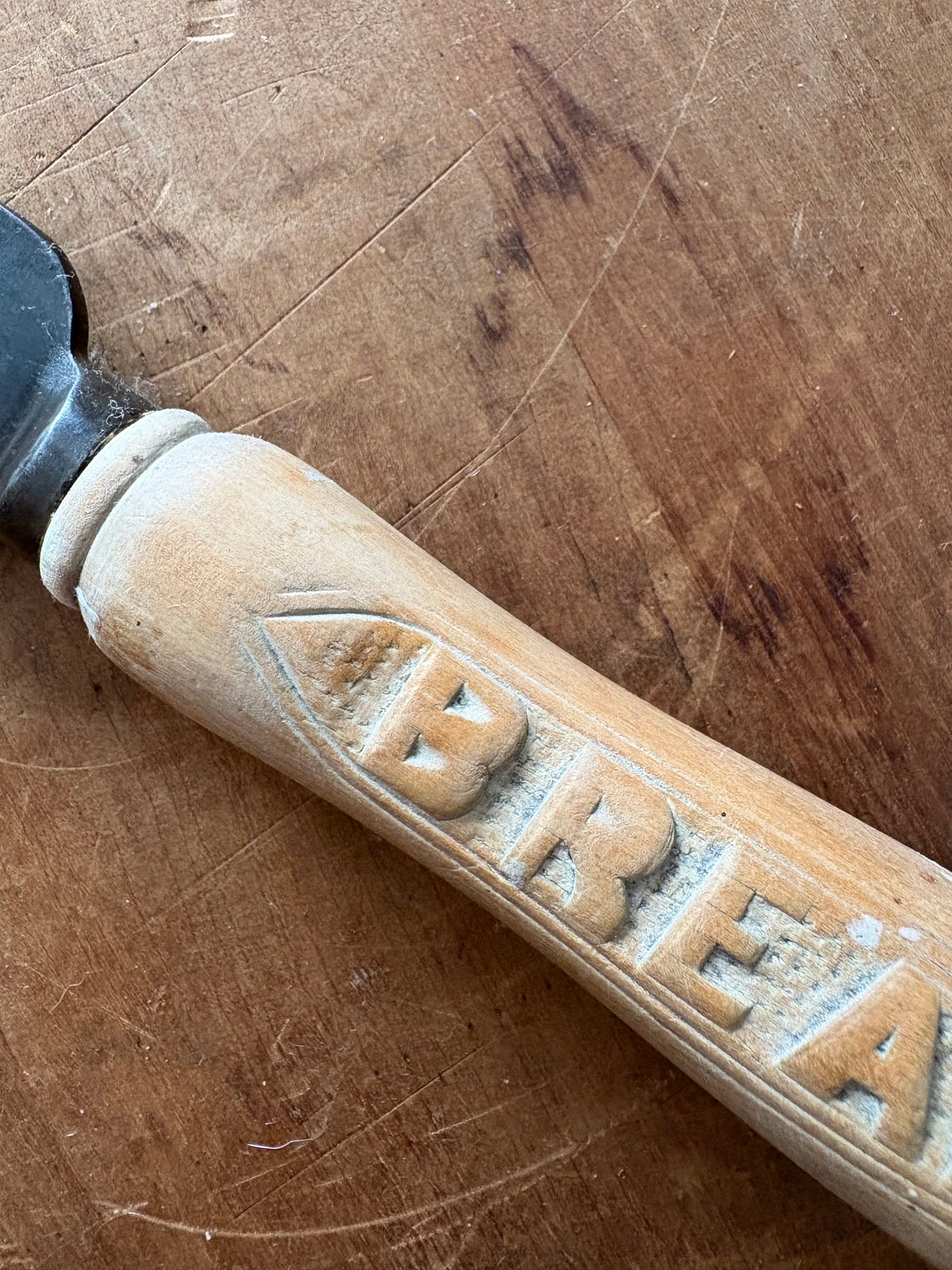 Antique wooden bread knife by Thomas Turner & Co. in Sheffield, England