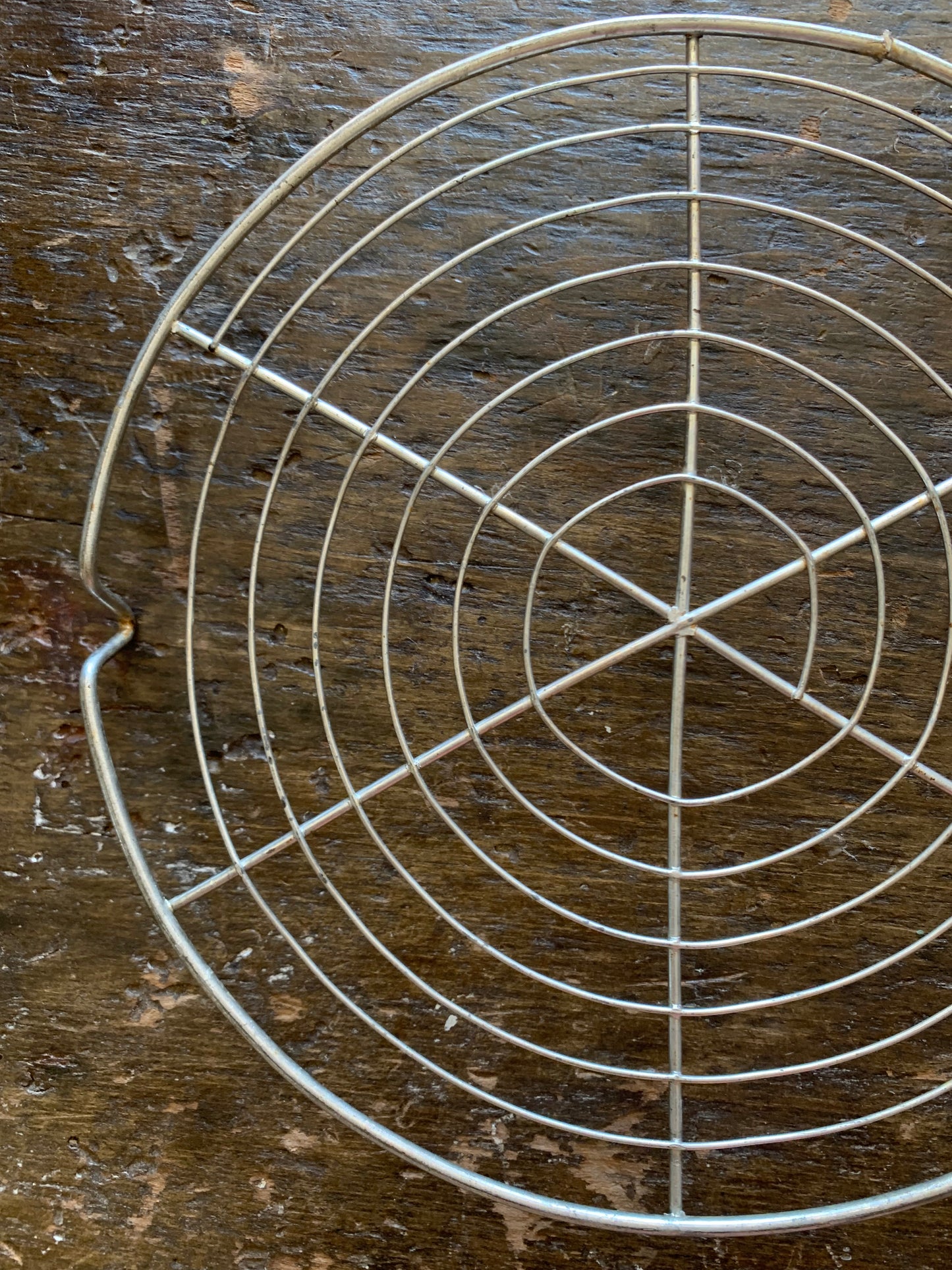 Vintage wire cooling rack