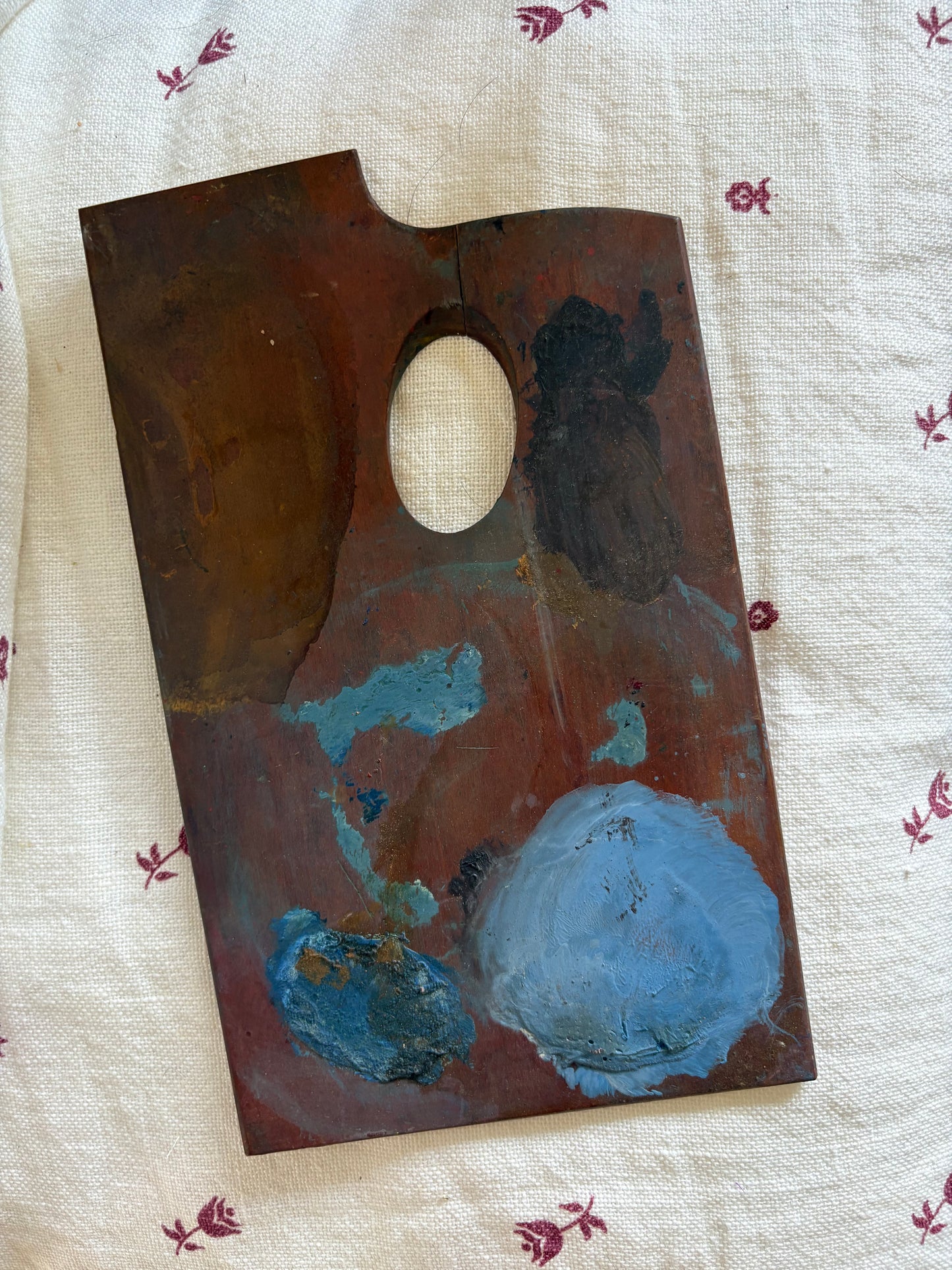 Antique art palette