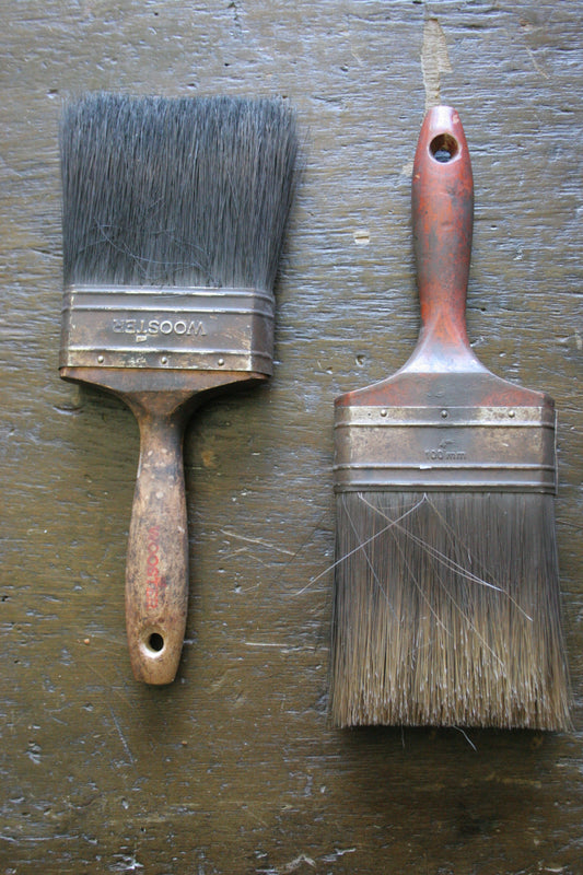 Vintage paint brush set