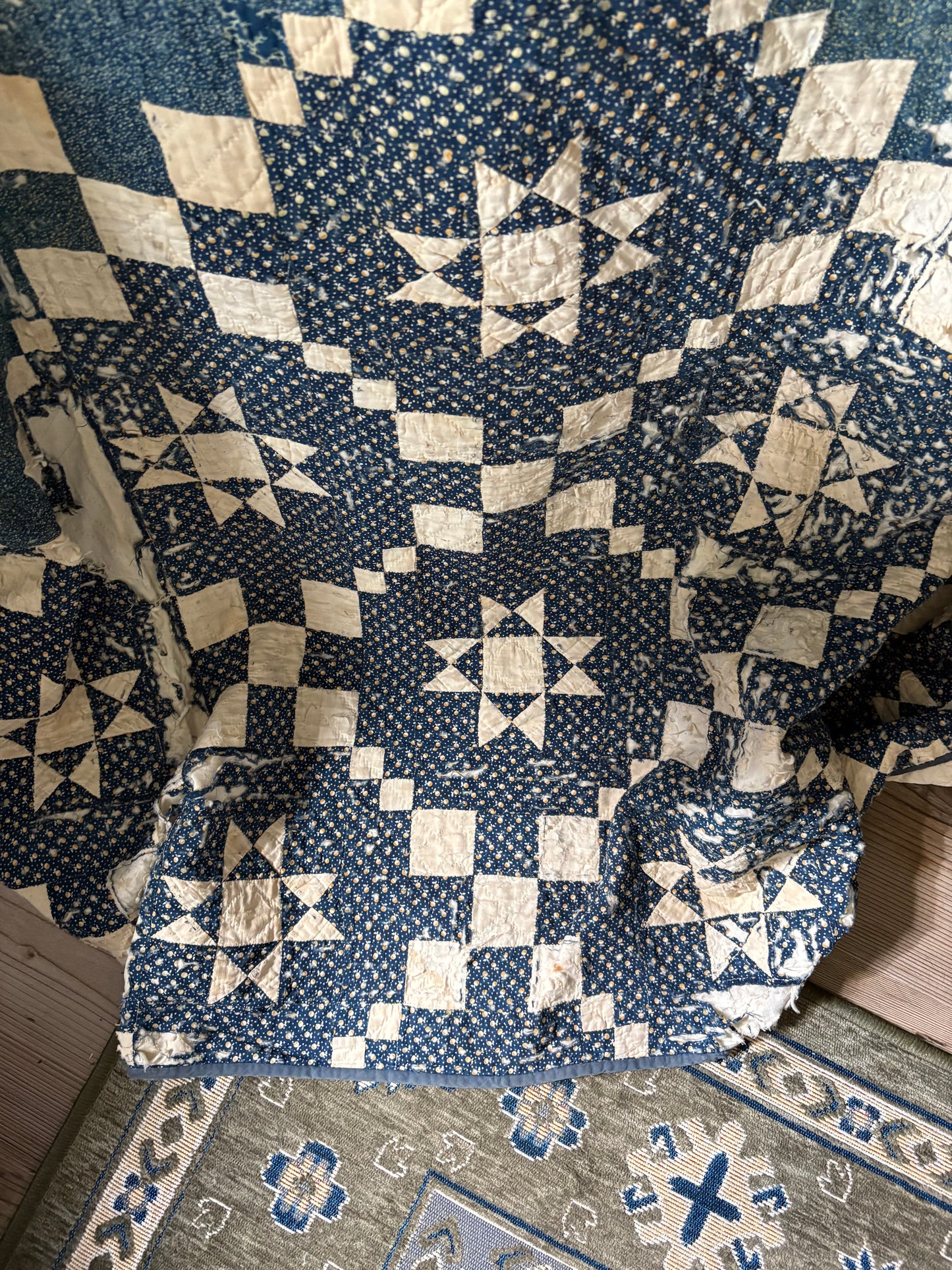 Early Antique star pattern quilt | indigo blue
