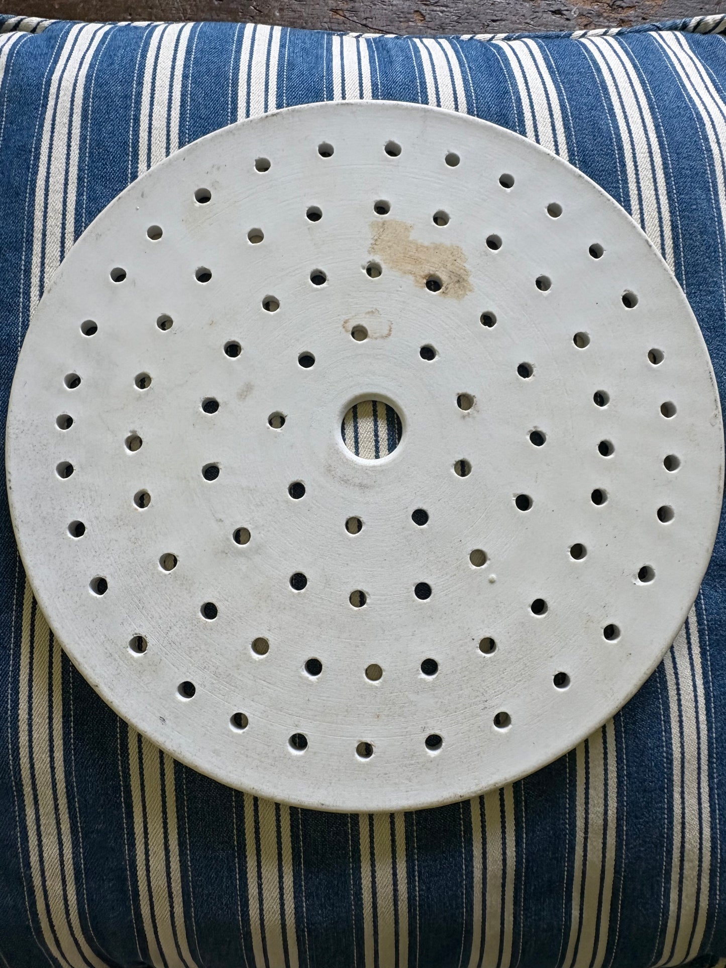 Vintage crazed porcelain drain plate