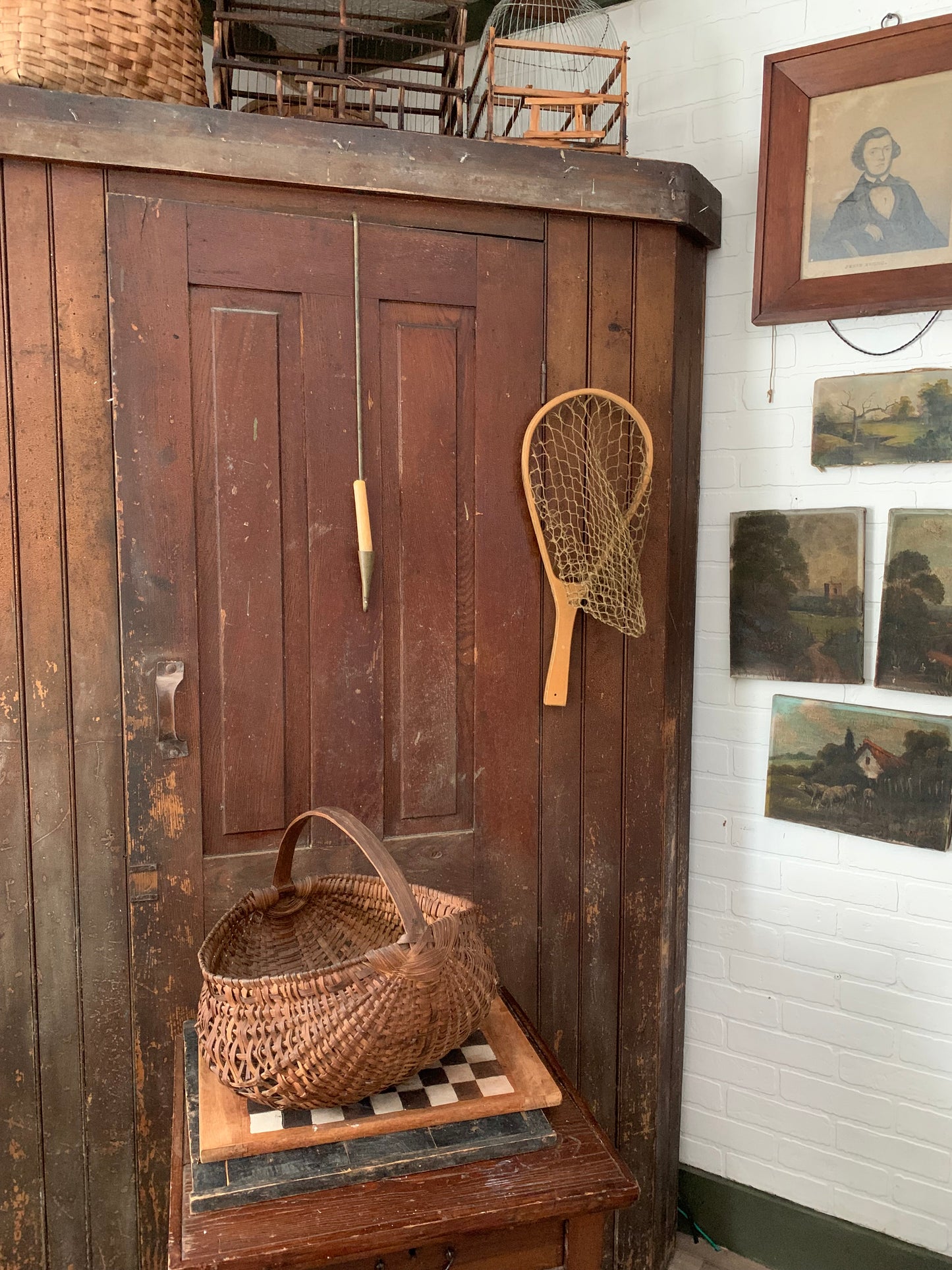 Antique primitive buttocks gathering basket