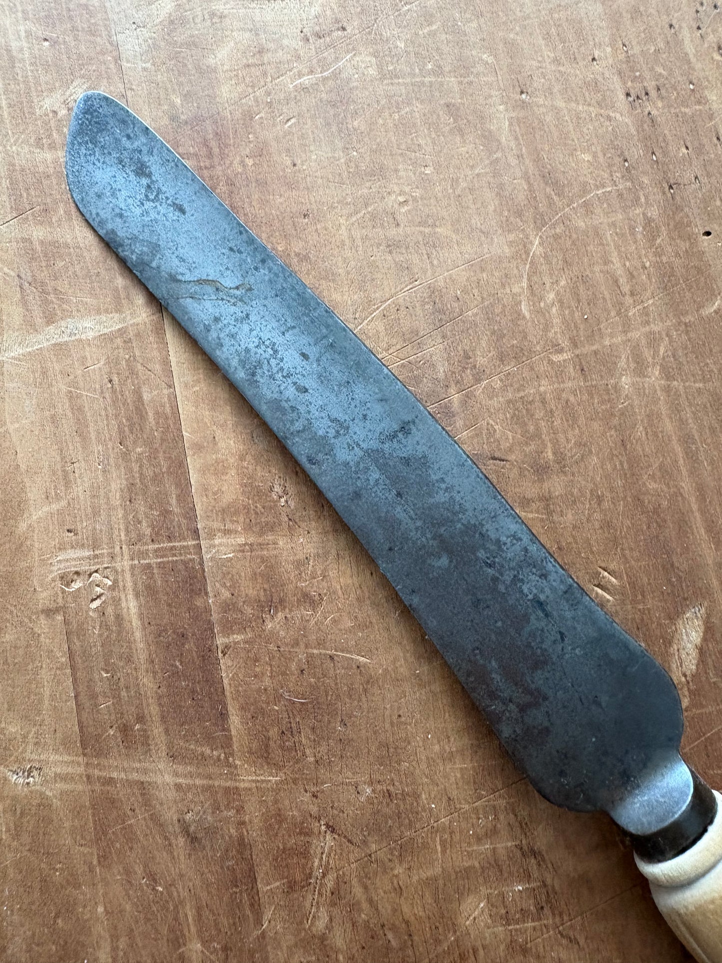 Antique wooden bread knife by Thomas Turner & Co. in Sheffield, England