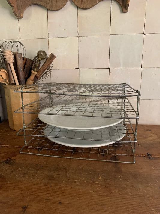 Vintage crinkle wire pie rack