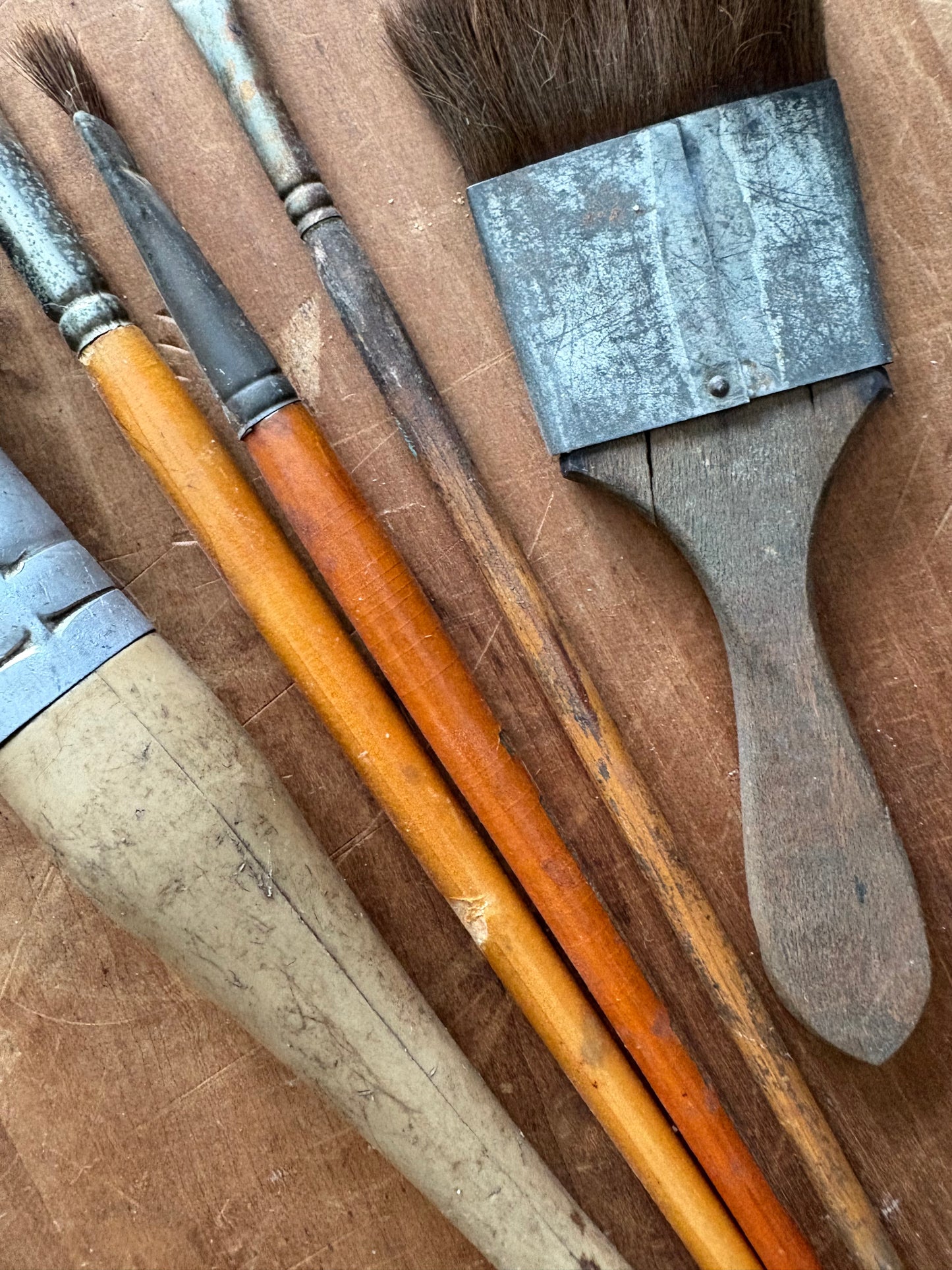 Vintage paint brush lot