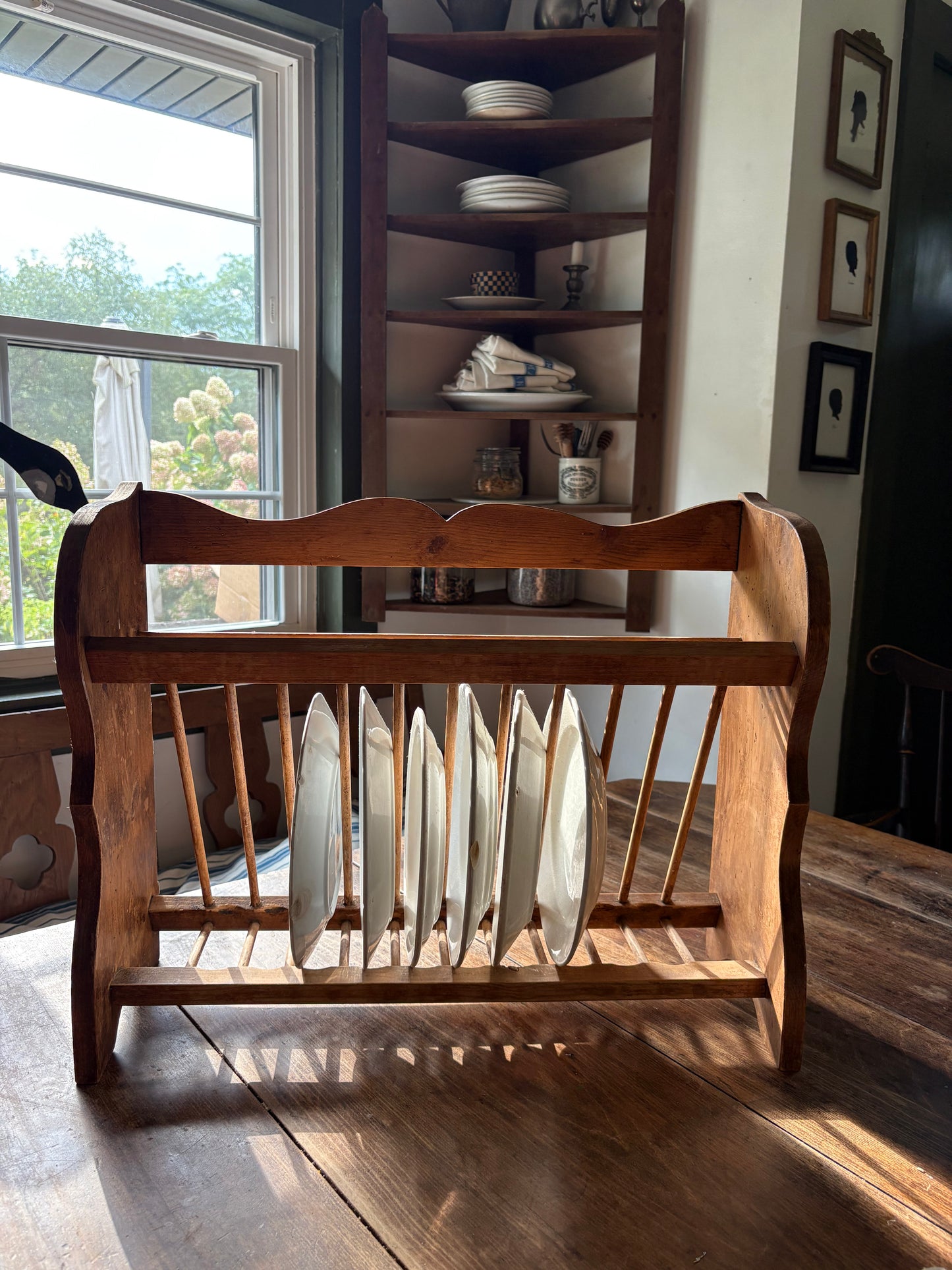 Vintage wooden wall plate rack with scallop detail