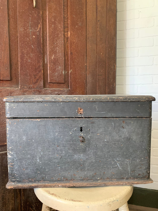 Antique primitive handmade tool box