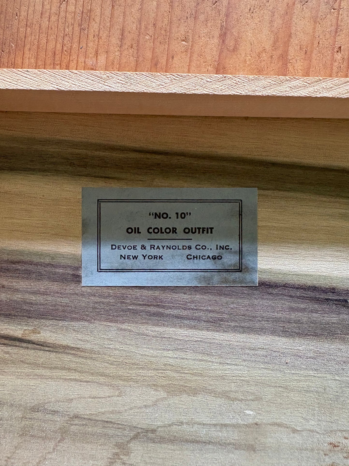 Vintage art supply box | paint & paint palette